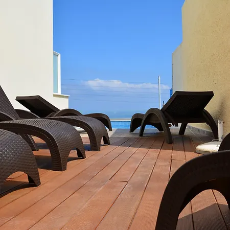 Anemomilos Firostefani