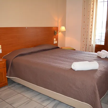 Anemomilos Hotel Firostefani