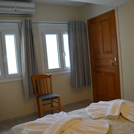 Hotel Anemomilos Firostefani