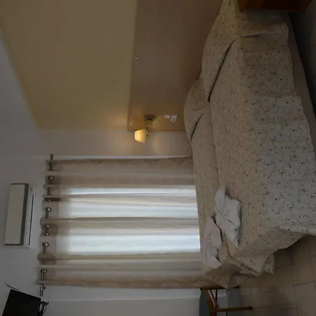 Szálloda Anemomilos 2*