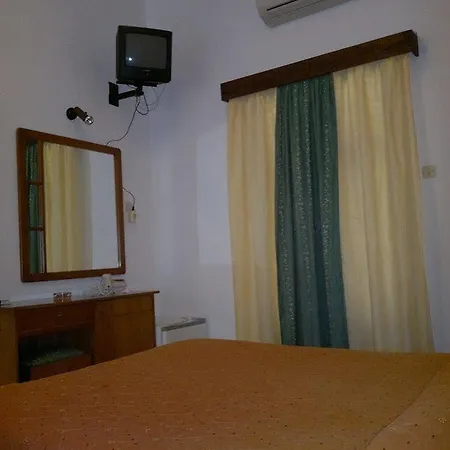 アネモミロス フィロステファニ