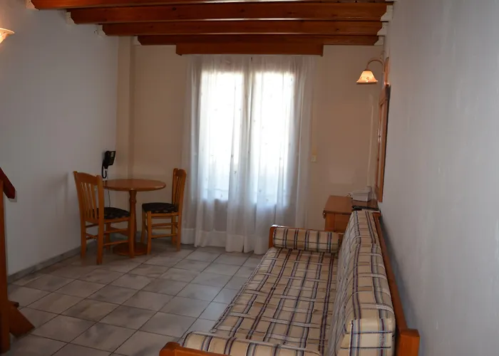 Anemomilos Hotel Firostefani