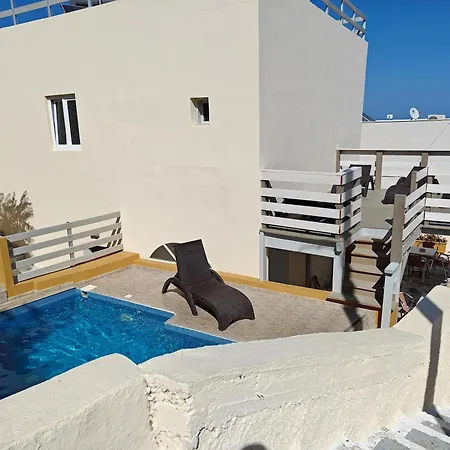 Anemomilos Hotel Firostefani
